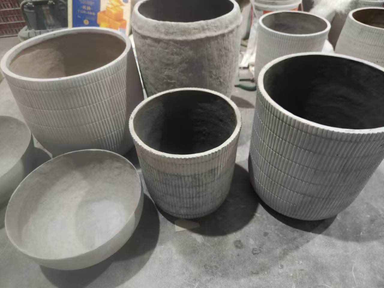 西藏自治区阿里哑光水泥工艺品粉料供应企业综合信息|阿里哑光水泥工艺品粉料|水泥工艺品专用粉料|轻质水泥花盆原料厂家推荐、价格参考、报价咨询与选购指南|企业直供发运-容大建材