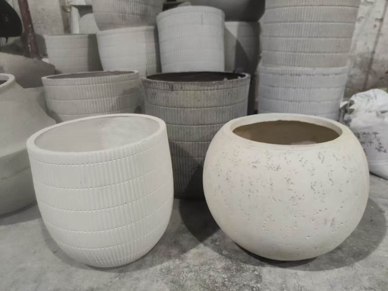 昌都哑光水泥工艺品粉料批发哑光水泥工艺品粉料|园林水泥小品原料|水泥花盆材料|快硬水泥工艺品粉料|花盆预制水泥粉料|水泥工艺品专用粉料|薄壁水泥花盆粉料