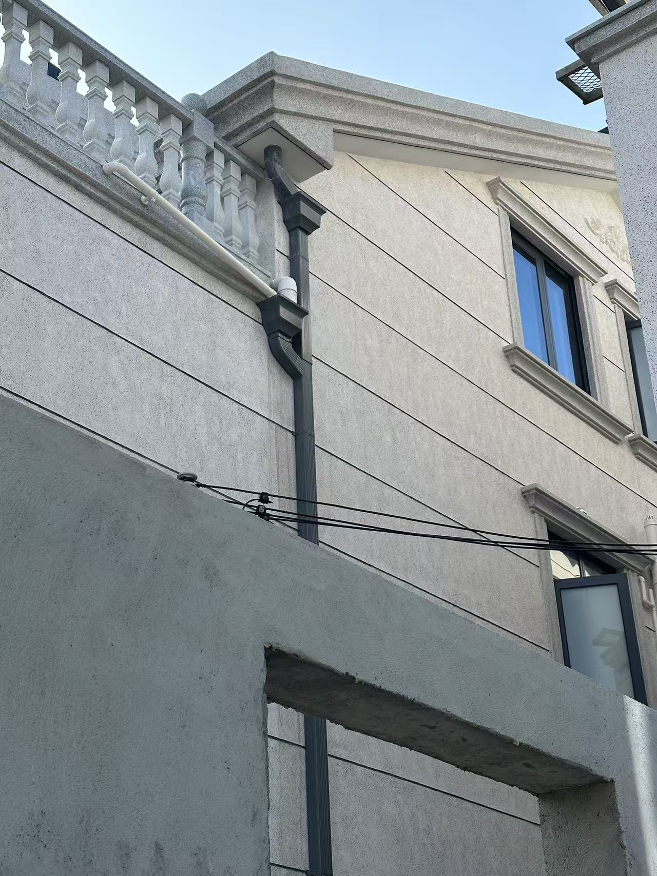西宁铝合金排水管方形供应商供货配送|西宁铝合金排水管方形|阳光房落水管|铝合金雨水排水管厂家发货、运输范围与运输建议|工厂仓储配送-忆缘建材