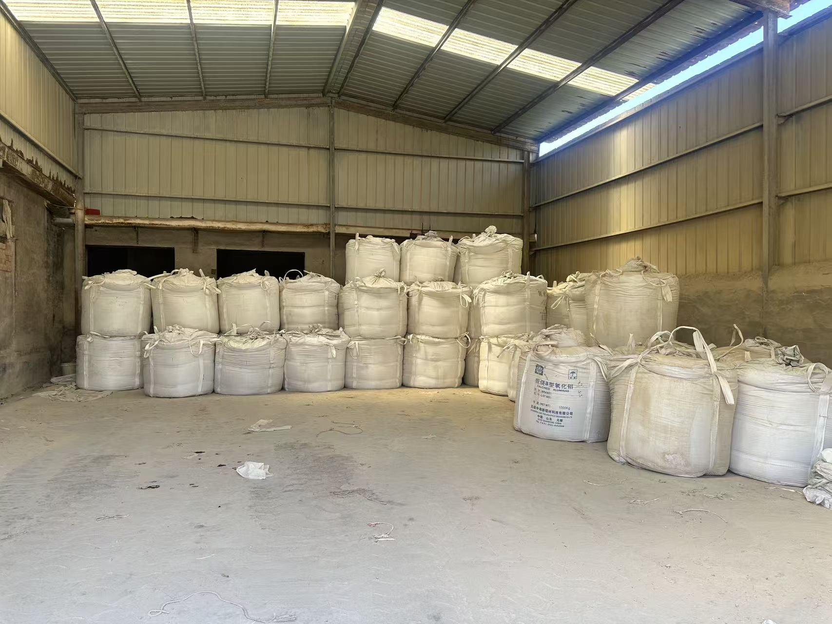临沧足球场石英砂源头厂家系统产品要点|临沧足球场石英砂|天然石英砂|石英砂骨料使用要求、规格型号与厂家建议|区域直供发运-利山建材