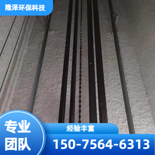 保温棉喷涂作业